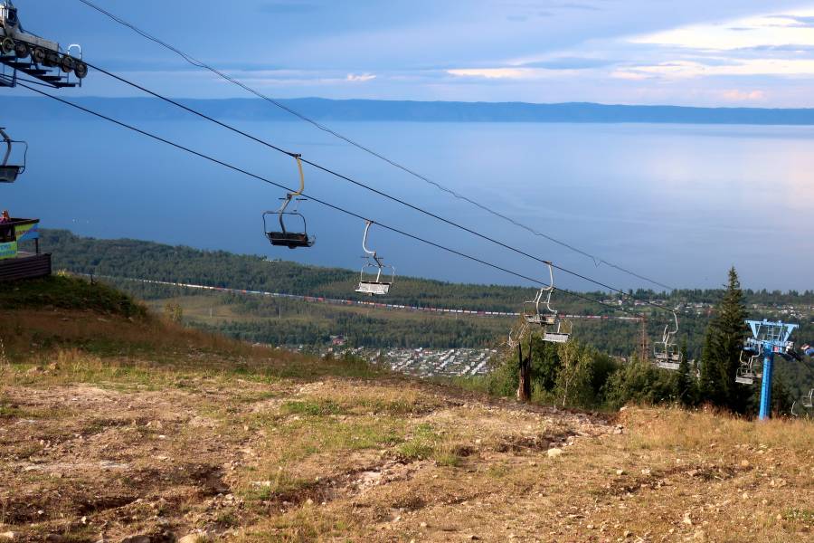 Eine Seilbahn am Baikal-See