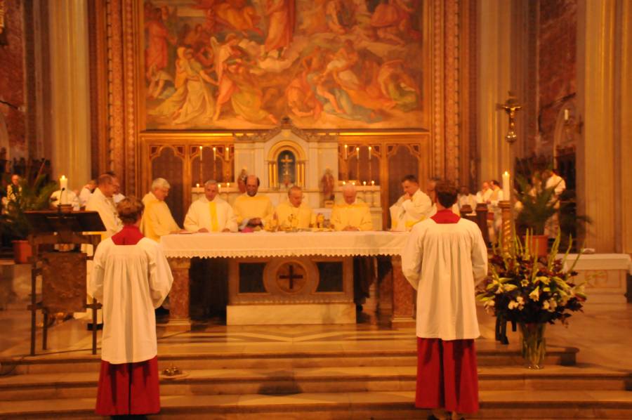 Gottesdienst in der Pfarr- und Universitätskirche St. Ludwig.<br><small class="stackrow__imagesource">Quelle: Thomas Schumann </small>